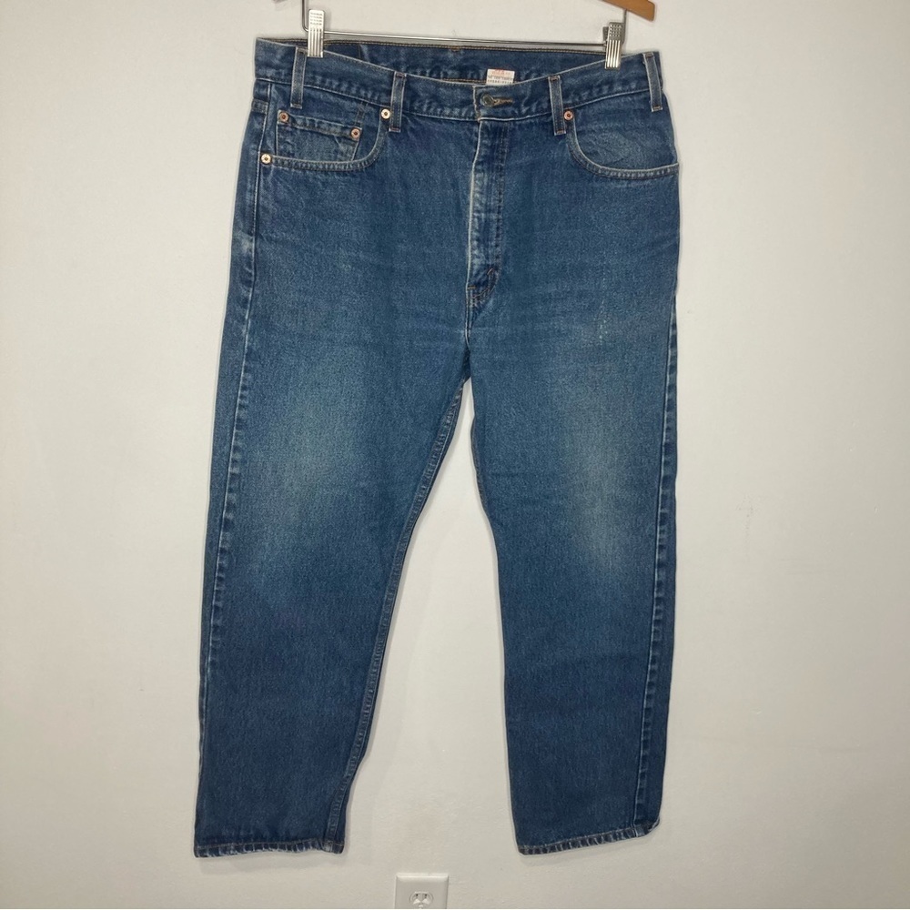 Vintage Levi’s 505 Jeans regular fit straight‎ leg size 36 x 30